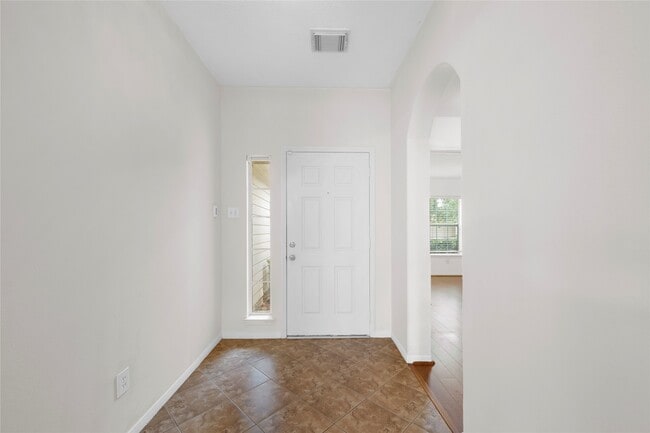 Building Photo - 25211 Bluma Ranch Dr