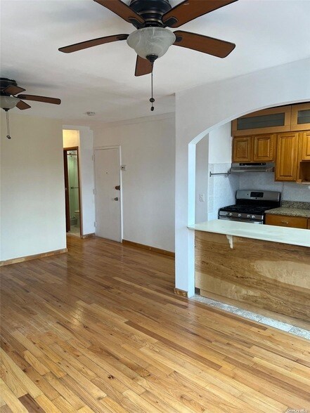 Building Photo - 32-60 85th Street Unit