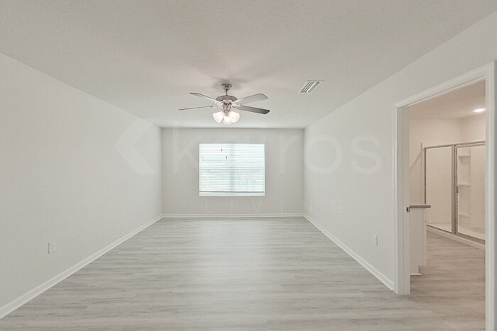 Building Photo - 277 Monarch Ln