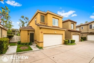 Building Photo - Gorgeous 2 bed/2.5 bath! Located in the highly desired city of Rancho Santa Margarita!