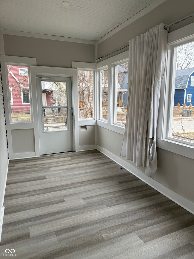 Building Photo - 717 Parkway Ave