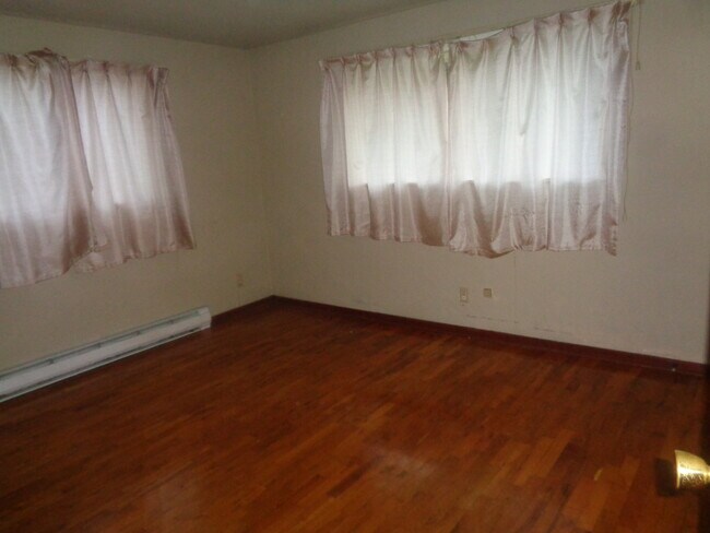 Building Photo - Breath of Fresh Air