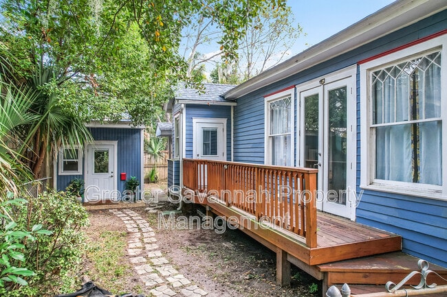 Building Photo - 1206 E 48th St