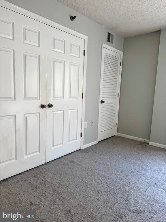 Building Photo - 1301 N Courthouse Rd