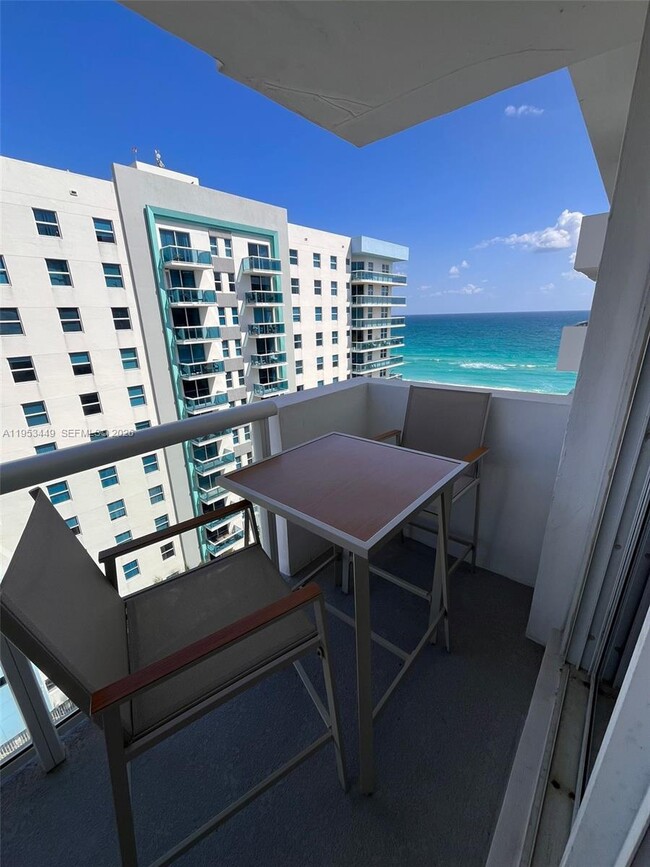 Building Photo - 9195 Collins Ave