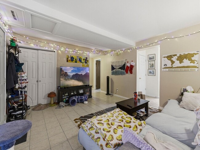 Building Photo - Remington518 (CW-KS)