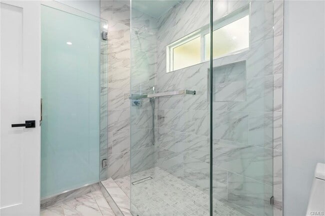 Primary Photo - 545 Ivy St