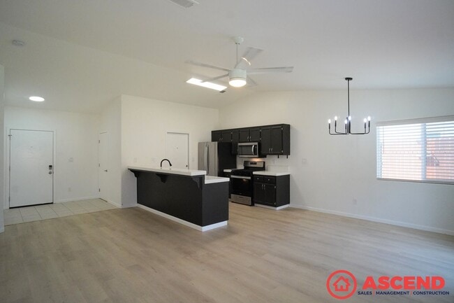 Building Photo - Beautiful Home Off Merle Haggard Dr!