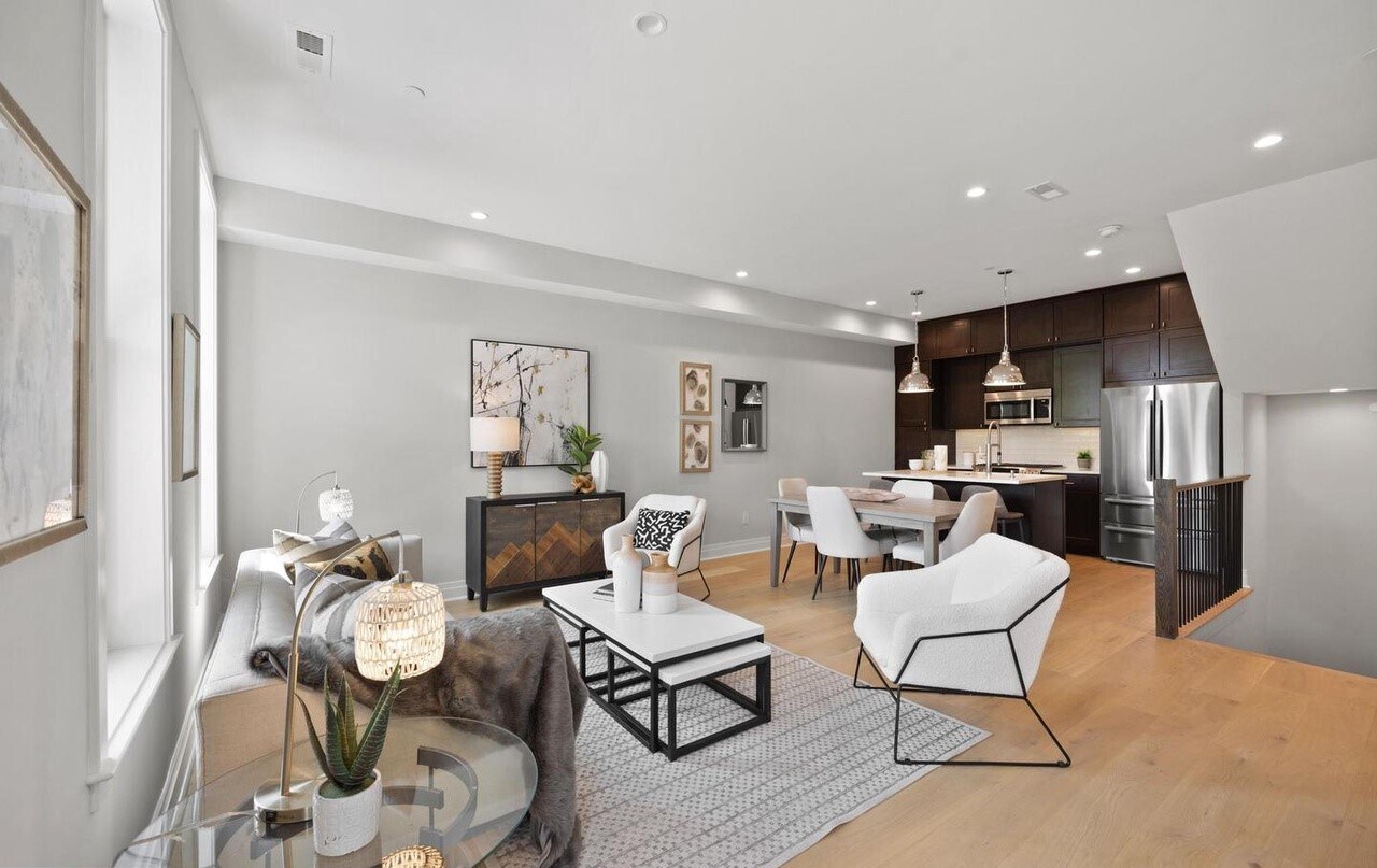 Building Photo - 431 Quincy St NW