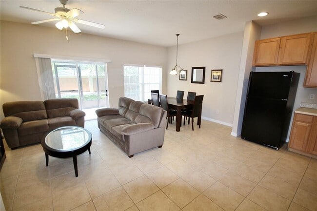 Building Photo - 2458 Caravelle Cir