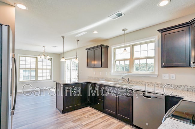 Building Photo - 276 Lockeland Park Dr