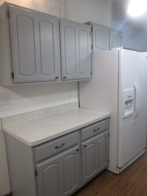 Building Photo - 324 6th St