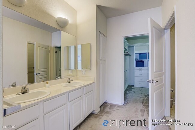 Building Photo - 2 br, 2 bath Condo - 1 Crescent Way, San F...