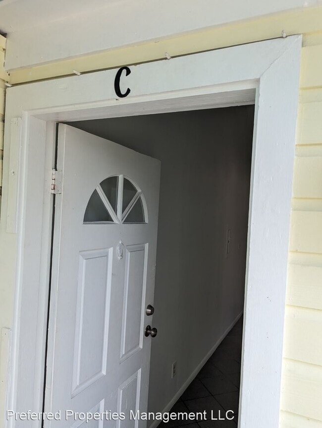 Building Photo - 1 br, 1 bath House - 623 Thomas Street Apa...