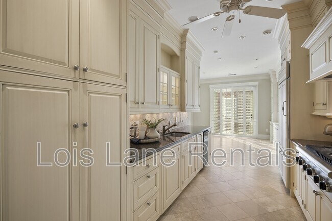 Building Photo - 1 Vendue Range