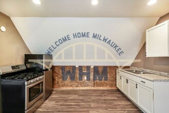 Building Photo - 2720 N Oakland Ave