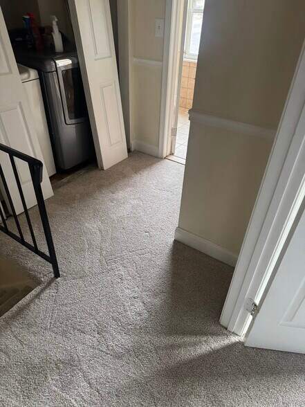 Building Photo - 39 Canis Ct