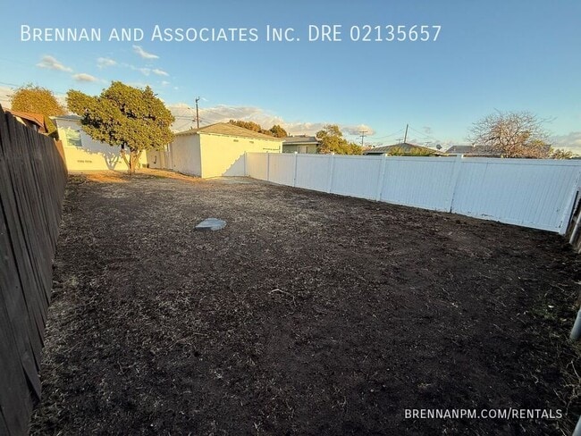 Building Photo - 736 Del Mar Ave