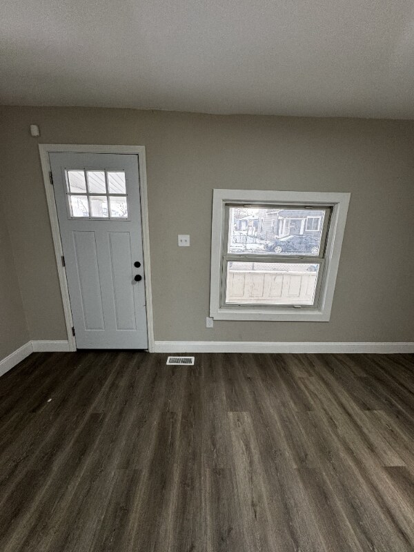 Building Photo - 212 Stevens Ave