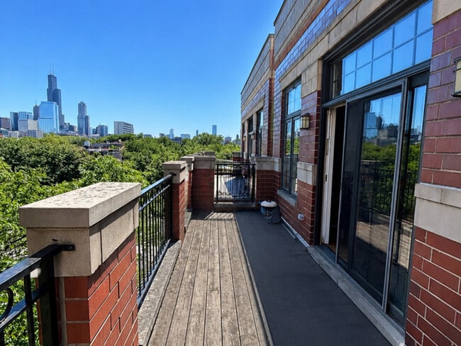 Building Photo - 1137 W Taylor St