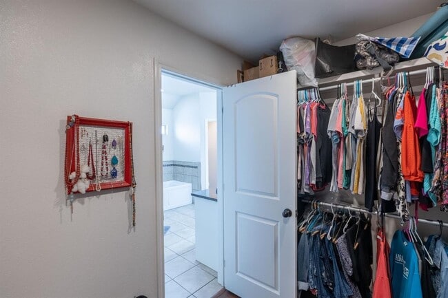 Building Photo - 7811 86th St