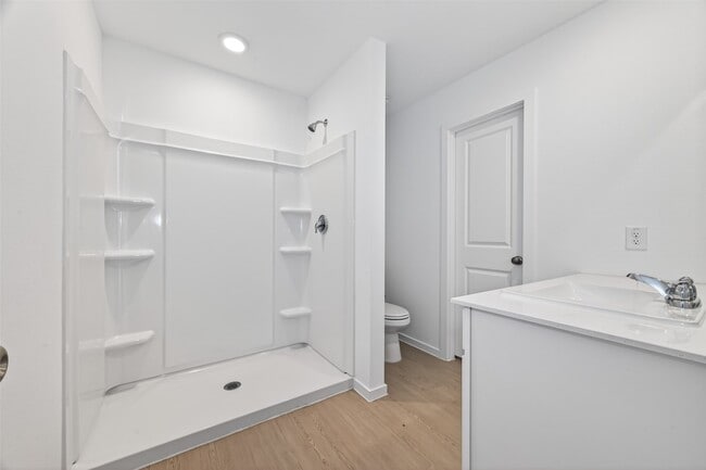 Building Photo - 3025 Fantasy Ter Dr