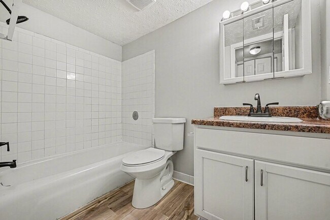 Building Photo - 11736 Arbor St