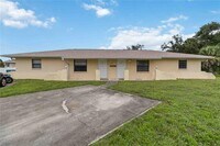 Building Photo - 284 Lomond Dr