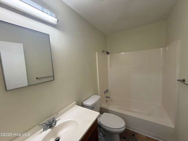 Building Photo - 133 Stratton Pl