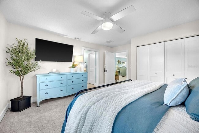 Building Photo - 1015 Spindle Palm Way