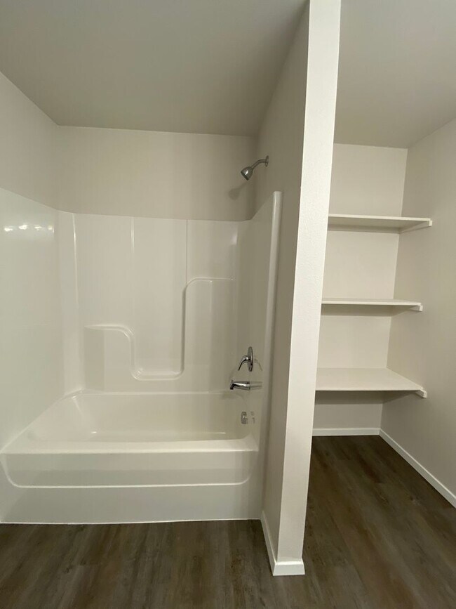 Building Photo - *NOW PRELEASING* Three Bedroom | Two Bath Home in East Village