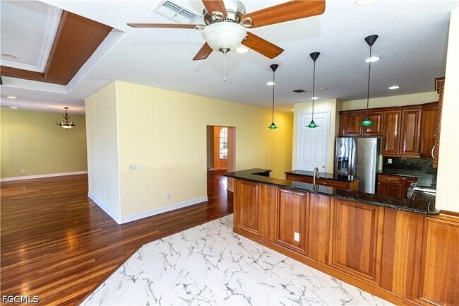 Building Photo - 8789 Paseo De Valencia St