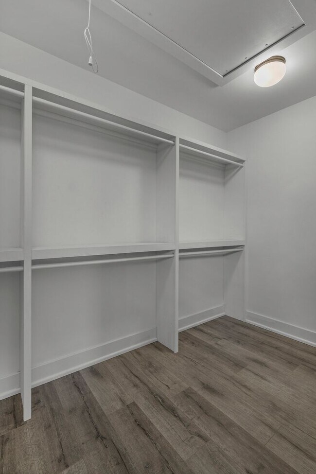 Building Photo - Modern 3 bedroom Home in East Nashville Close to the Most Popular Places in Nashville!