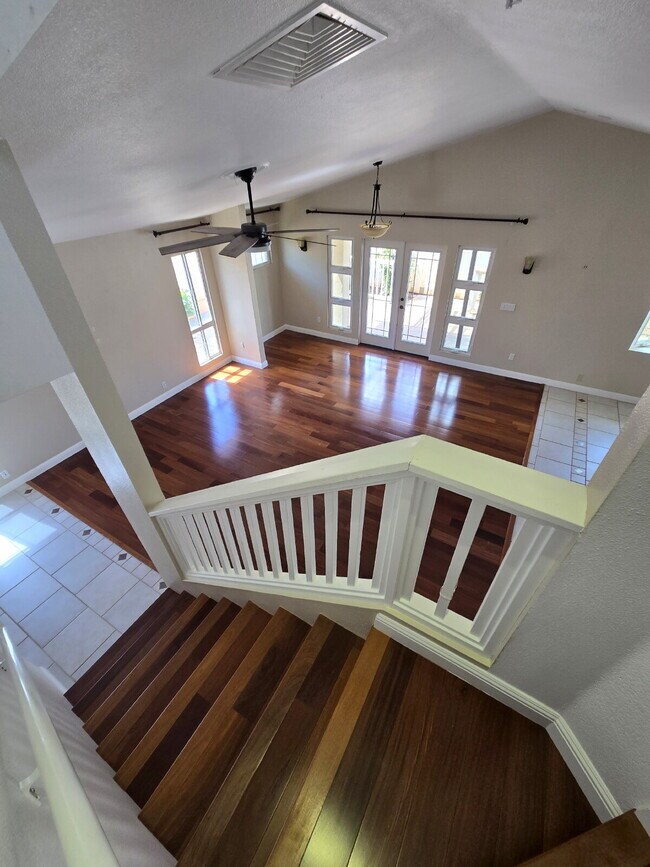 Building Photo - Upgraded 4BR,3BA Home in Ewa Gentry Summerhill with Solar PV