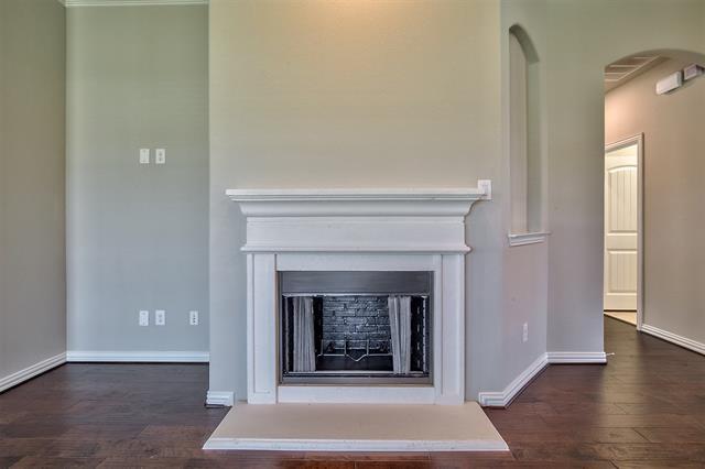 Building Photo - 304 Callaghan Dr