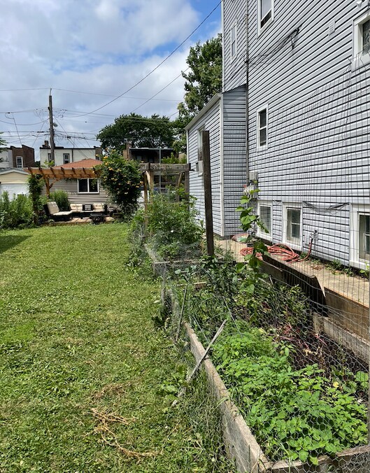 Building Photo - 1846 N Kildare Ave