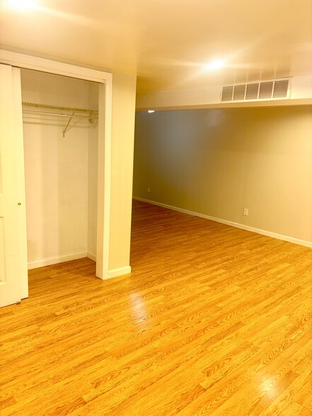 Living room - 10930 120th St