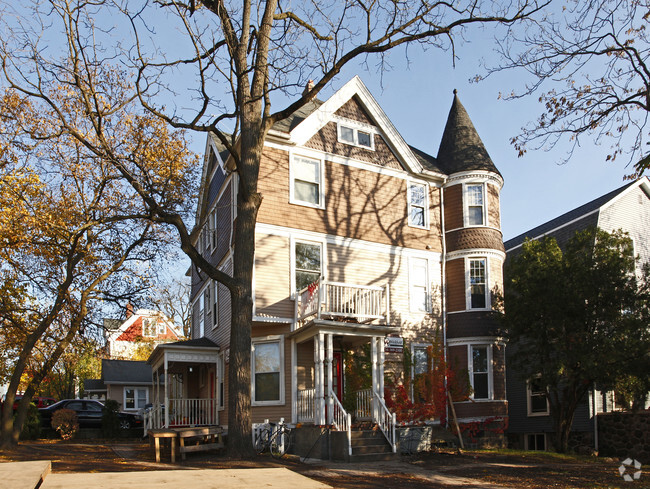 Primary Photo - 704-712 Hill St
