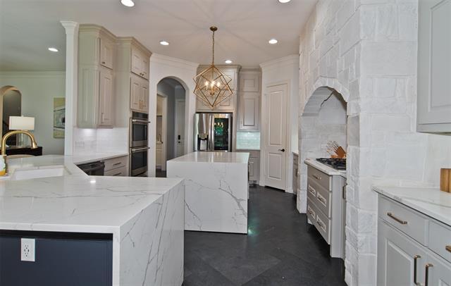 Building Photo - 6208 Riverview Cir