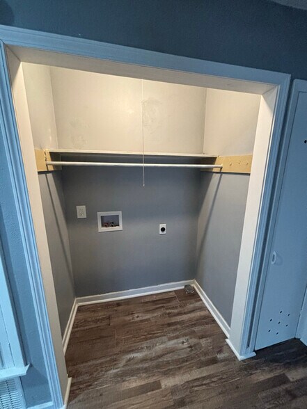 Building Photo - 2075 FM 2625