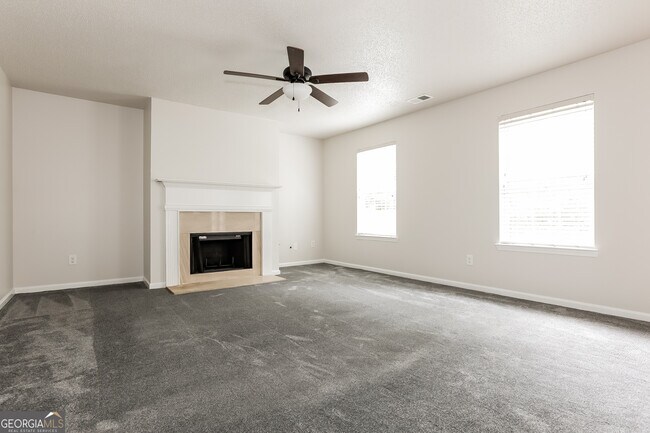 Building Photo - 3005 Pebble Creek Ln