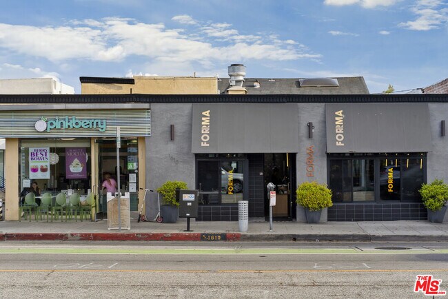 Building Photo - 830 17th St