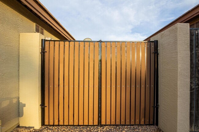 Double Door RV Gate - 4167 E Sundance Ave