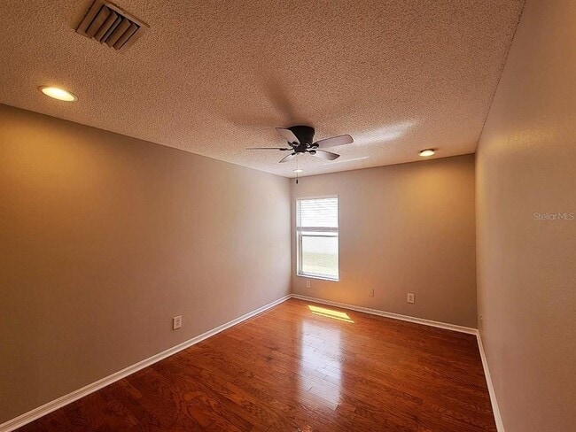Building Photo - 12018 Wallingford Way