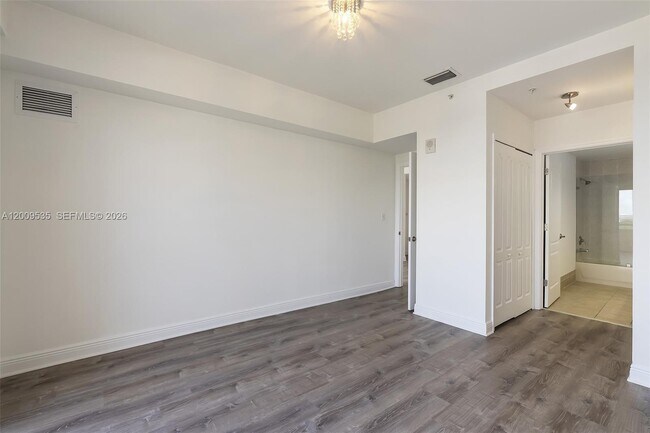 Building Photo - 2400 SW 27th Ave