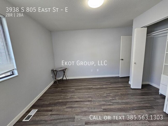 Building Photo - 3938 S 805 E St