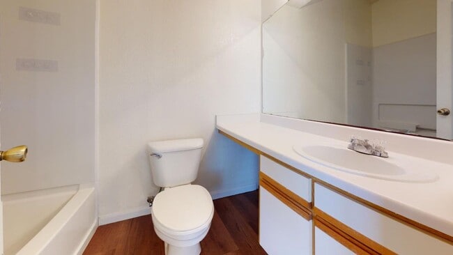 Building Photo - University Place Condo - Building 515, Unit 201