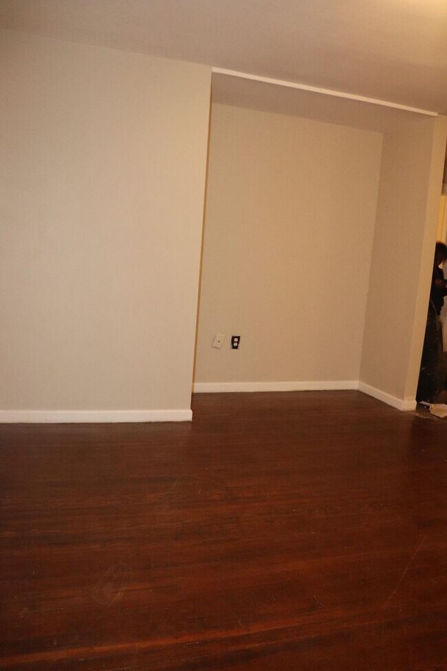 Building Photo - 28 Beechwood Pl