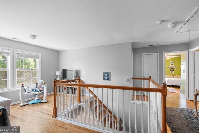 Building Photo - 605 Lofty Ln