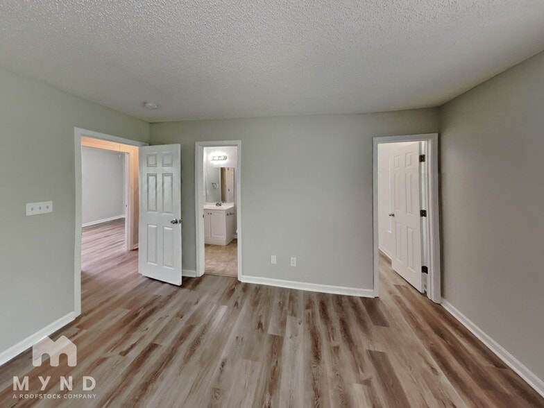 Building Photo - 1219 Hunter Forest Ct